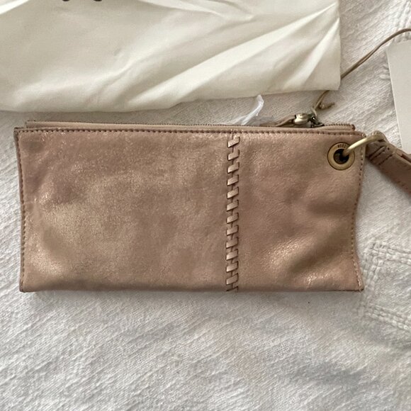 🎉 NEW LISTING NWT HOBO Vida Wristlet in Guilded Beige 100% Genuine Leather - Picture 5 of 14